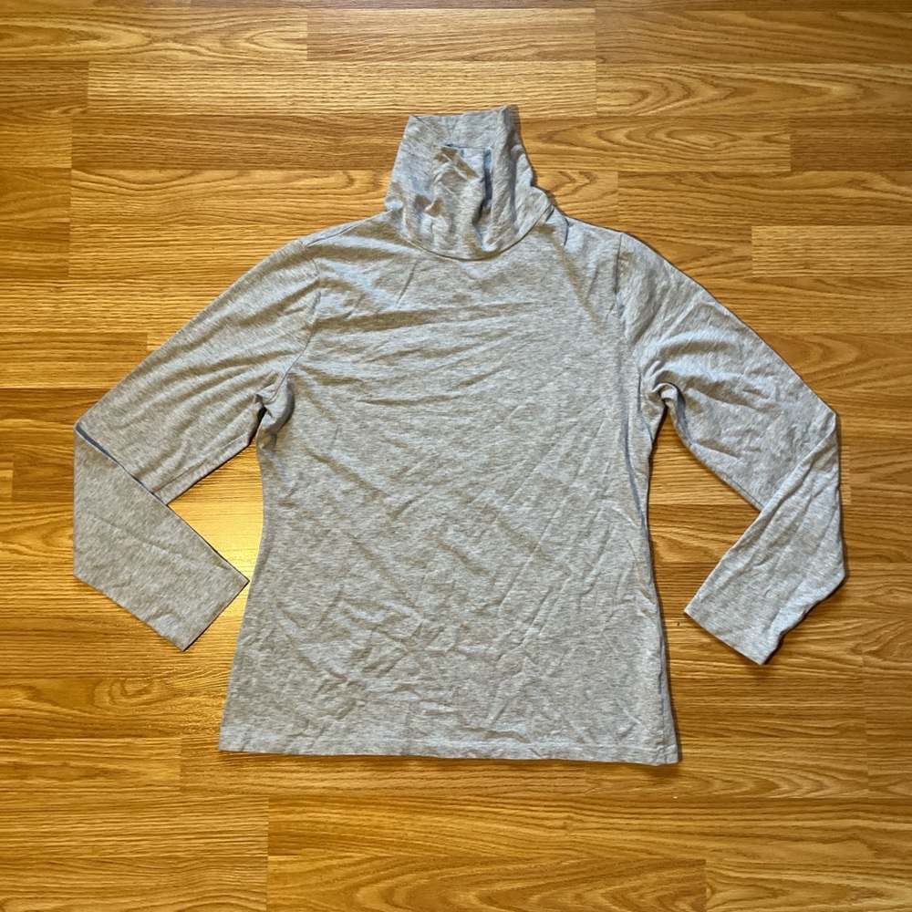 Grey Time and Tru long sleeve turtleneck top